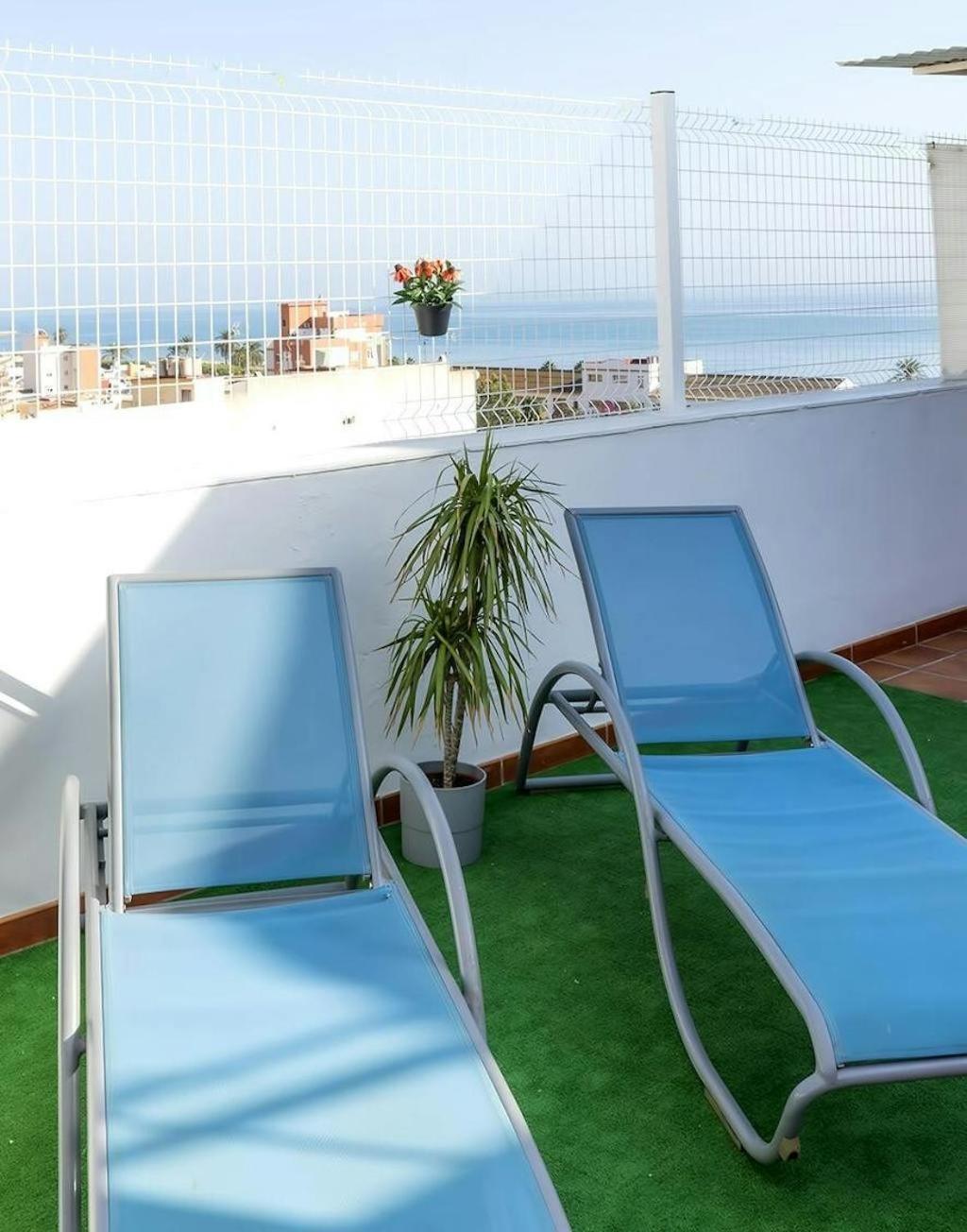 Bonito Apartamento Con Terraza - Pedregalejo Playa 马拉加 外观 照片